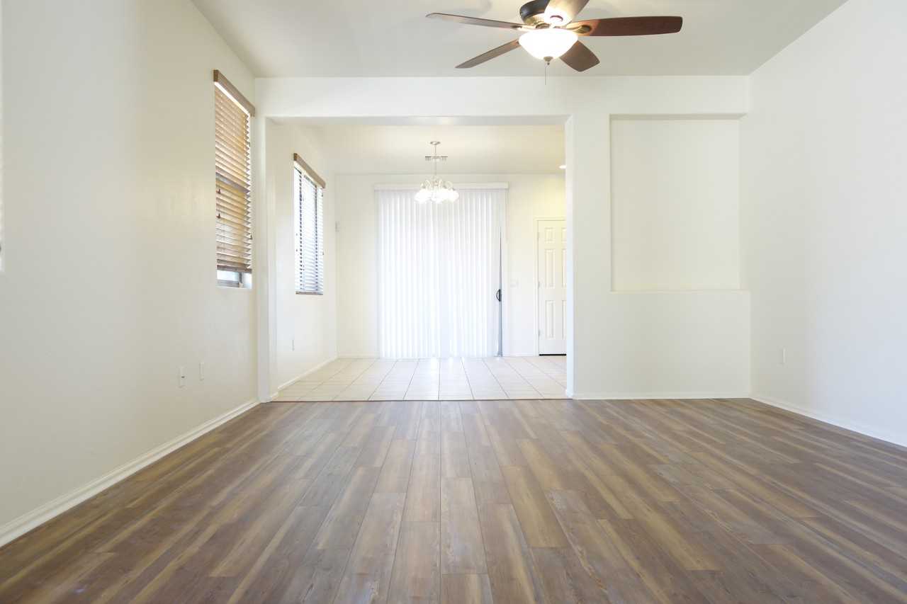 3243 S Lakeside Ridge Loop - Photo 3 of 19