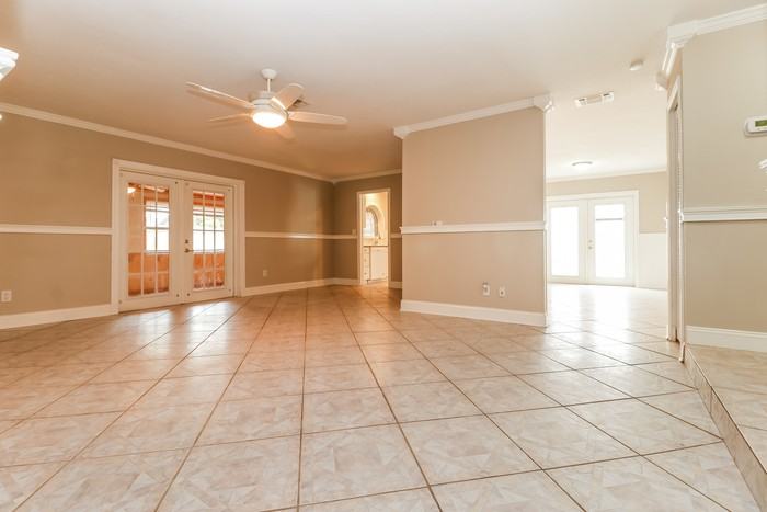 2825 Wendover Ter - Photo 3 of 13