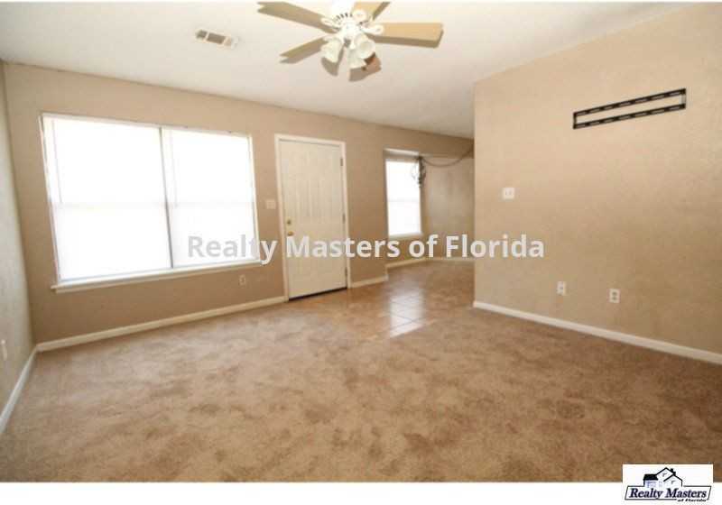 6187 Wooded Way A - Photo 2 of 11