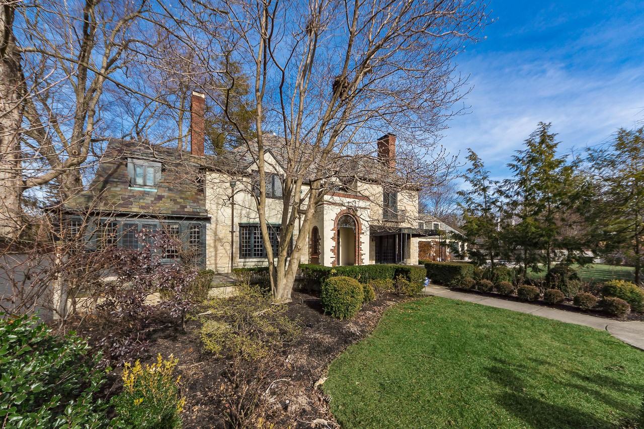 138 S Parkview Avenue - Photo 2 of 50