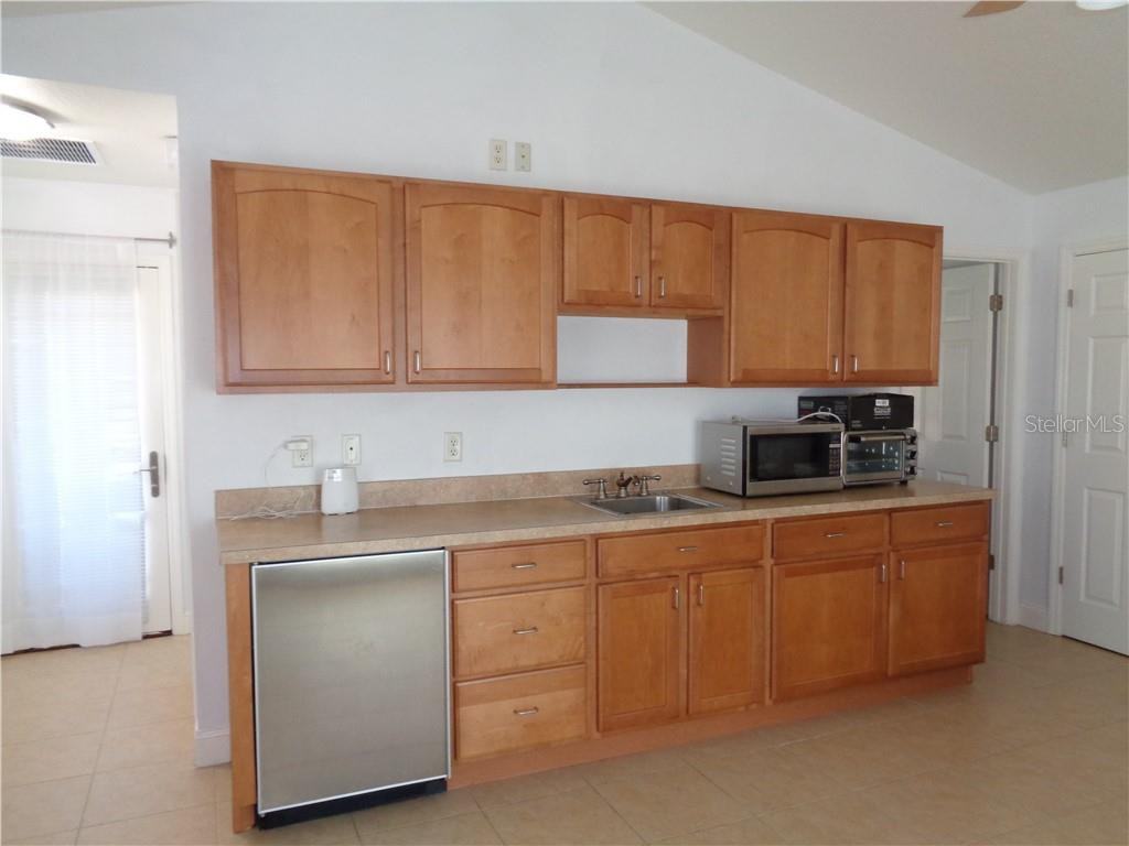 849 N Eola Drive - Photo 2 of 12