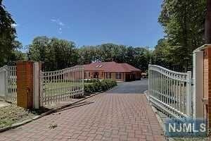 91 Chestnut Ridge Road - Photo 3 of 25