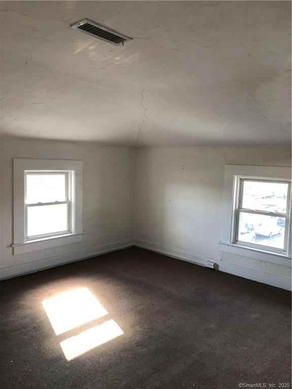 36 Railroad Place - Photo 3 of 4