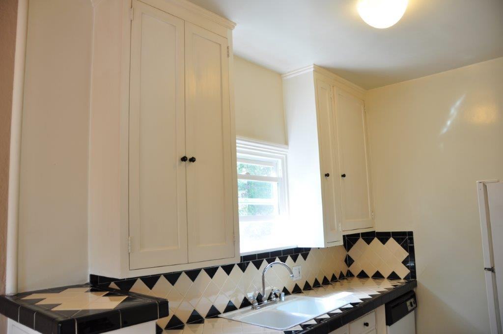 N. Sycamore Ave. & Rosewood Ave. - Photo 5 of 33