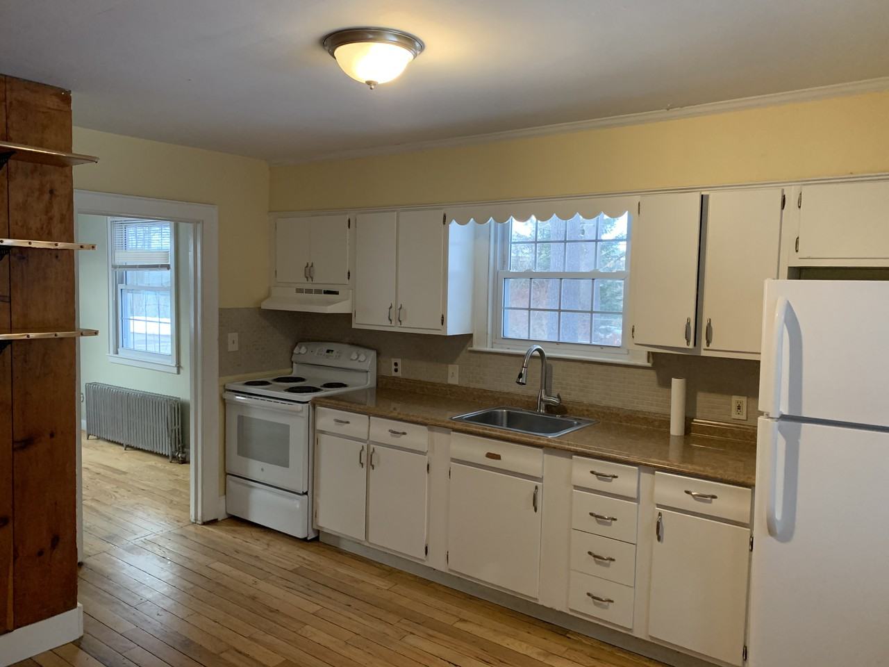 19 Glen Way - Photo 3 of 7