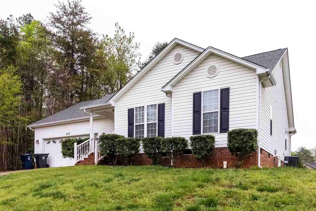 400 Bennington Dr - Photo 3 of 23