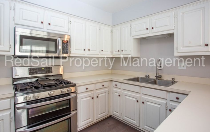 689 Todd Trail - Photo 2 of 13