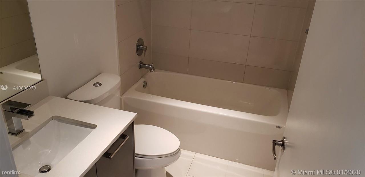 3508 Nw 13th St #3508 - Photo 3 of 6