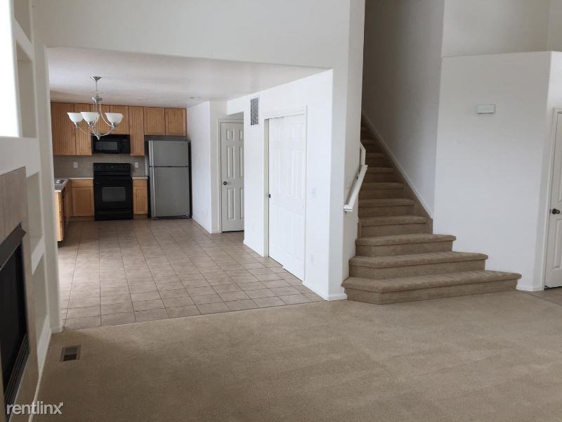 7209 Scamp Ct - Photo 3 of 14