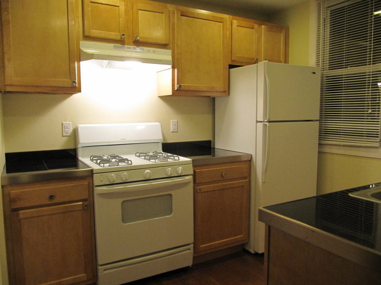 5311 Wellesley Avenue - Photo 3 of 7