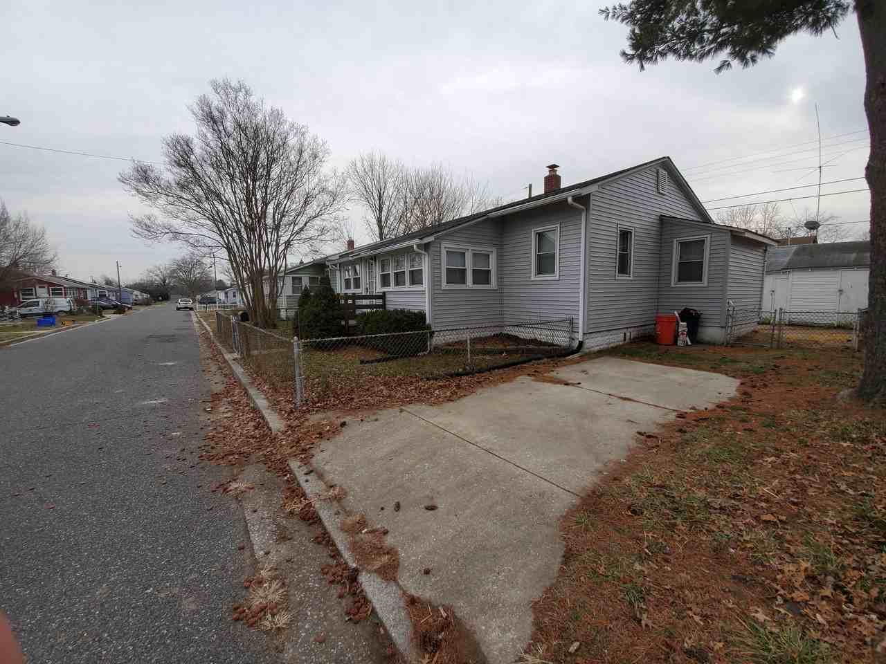 324 Taft Avenue - Photo 2 of 23