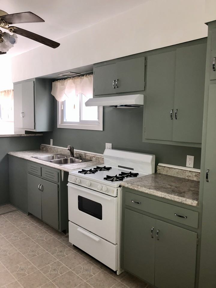 223 N Van Buren St - Photo 2 of 13