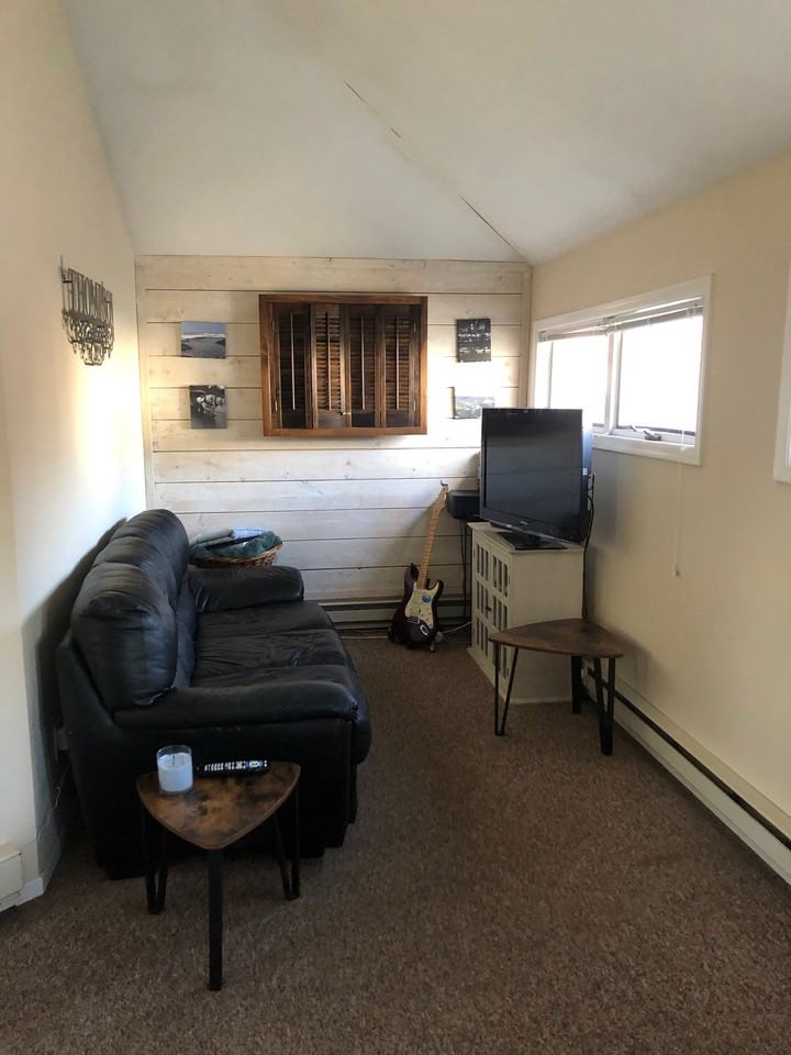 409 Lake Ave - Photo 2 of 4