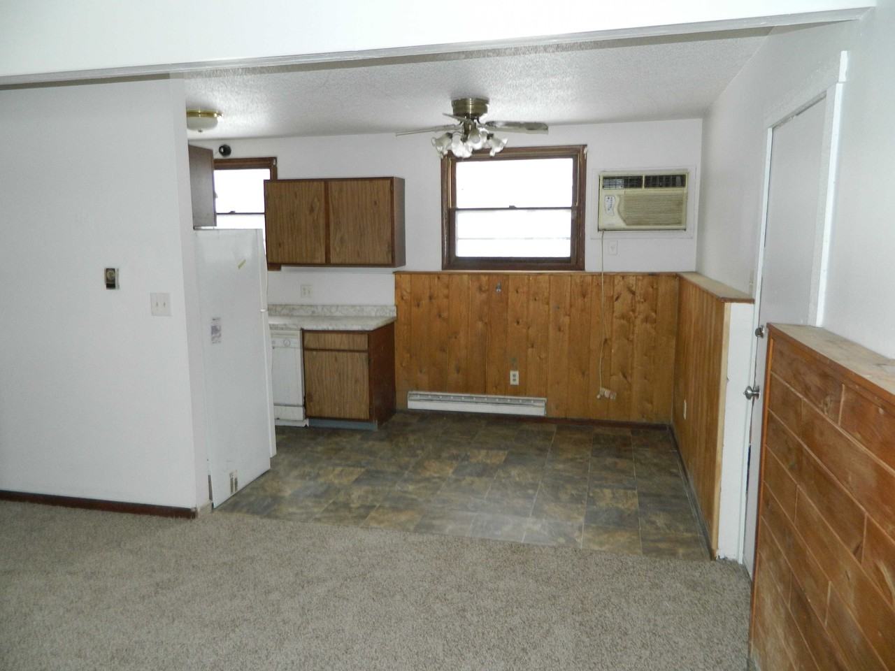 1014 Graceland Ave - Photo 2 of 8