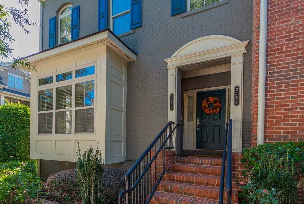 2752 Wander Lane - Photo 2 of 43