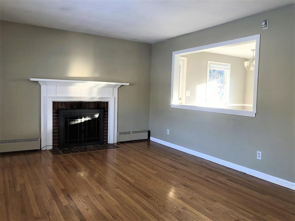 130 Valentine St - Photo 3 of 11