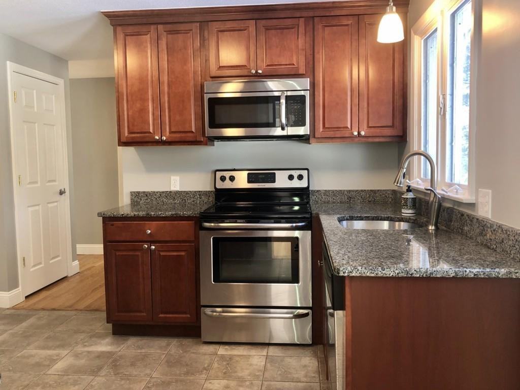 26 Andover Rd - Photo 3 of 22