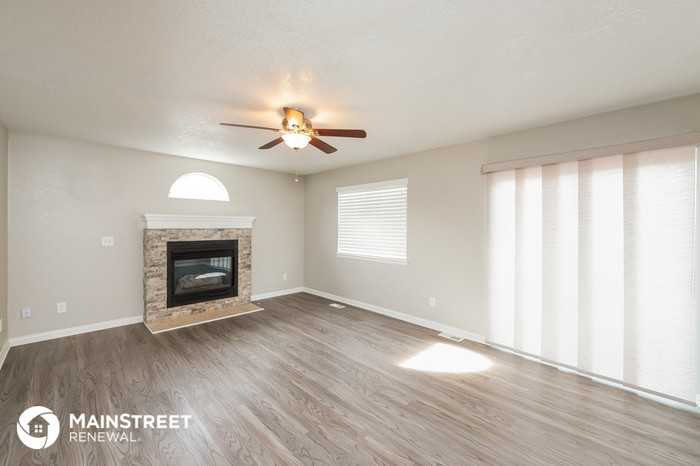 18557 East Hamilton Drive - Photo 2 of 18