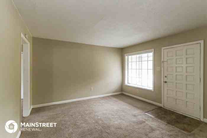 4018 Sandburg Street - Photo 3 of 17
