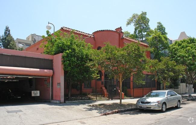 666 Shatto Pl. - Photo 2 of 5