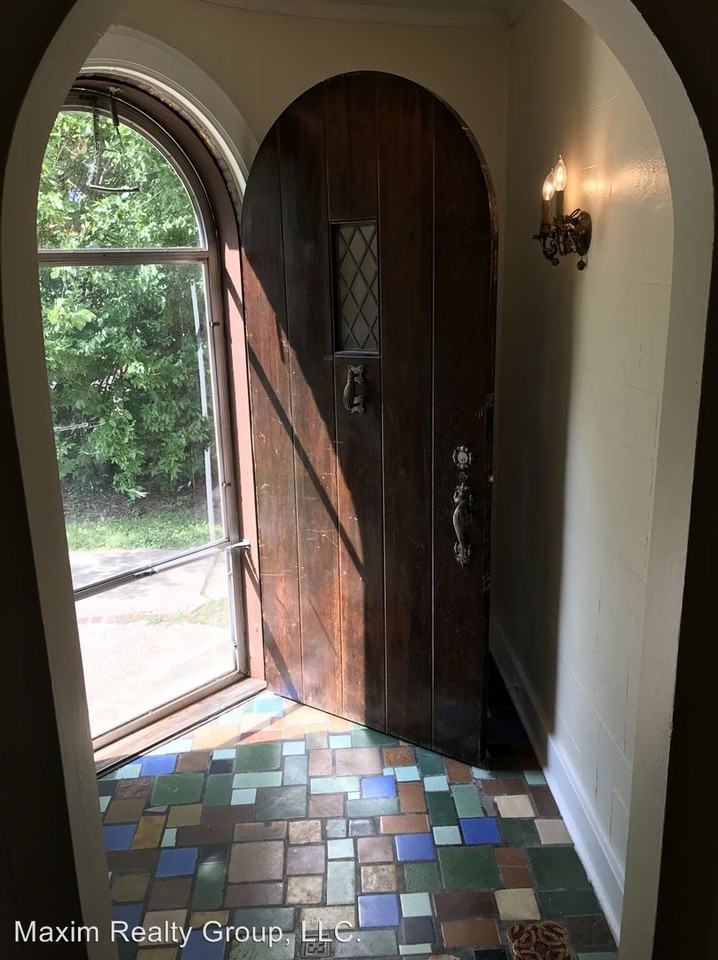 367 N 47 St - Photo 3 of 22