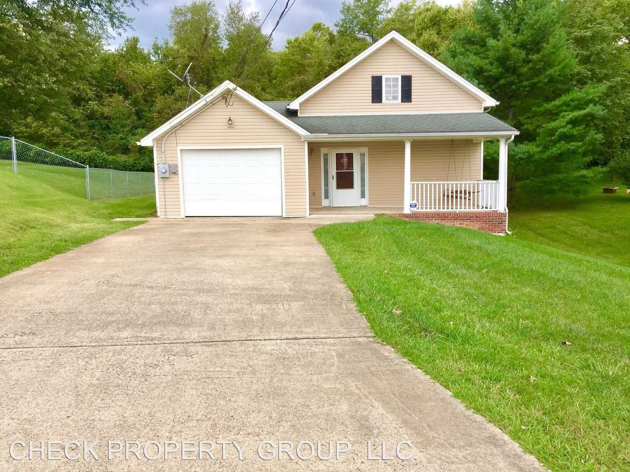 278 Oakview Drive - Photo 3 of 23