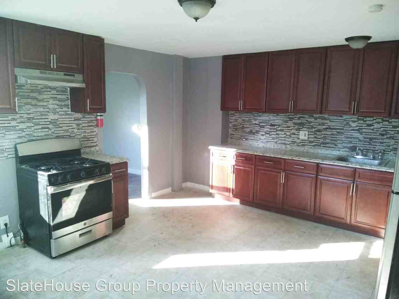 1004 W Front St - Photo 2 of 13