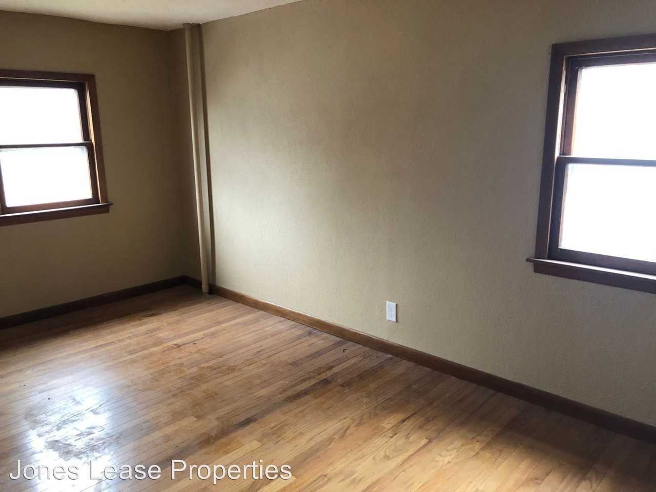 3619 12th St - Photo 2 of 10