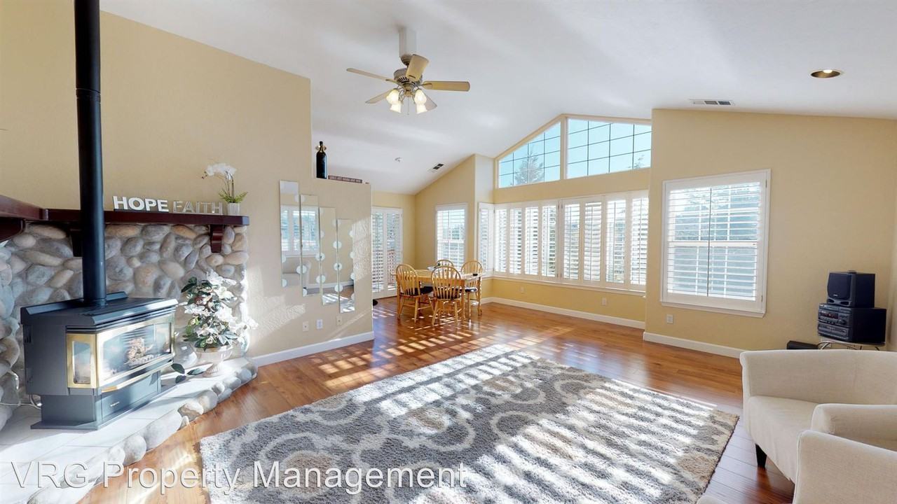 3245 Talking Montain Trail - Photo 2 of 34