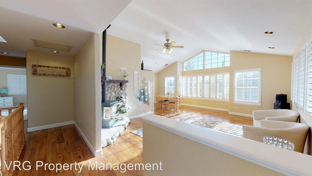 3245 Talking Montain Trail - Photo 3 of 34