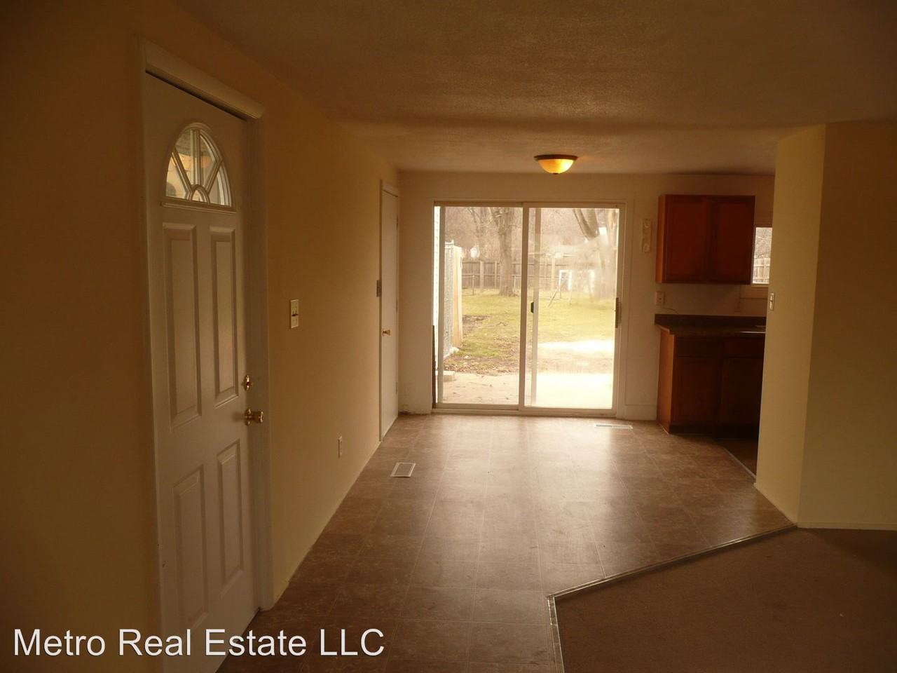 2514 Belle Vista Blvd - Photo 2 of 8