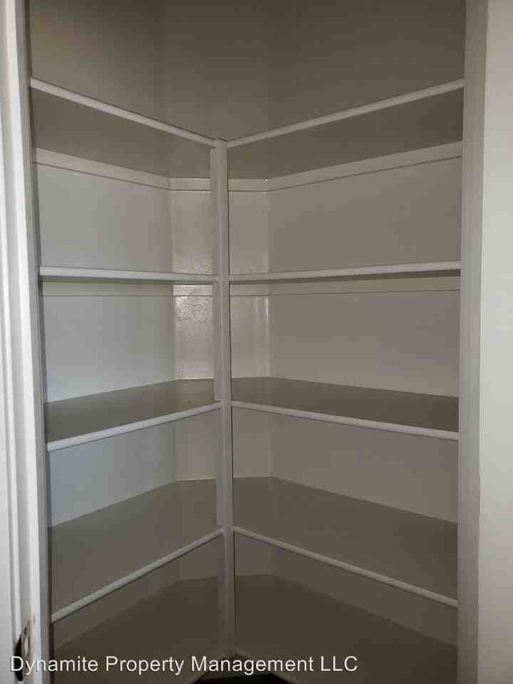 28006 N 223rd Ave - Photo 3 of 17