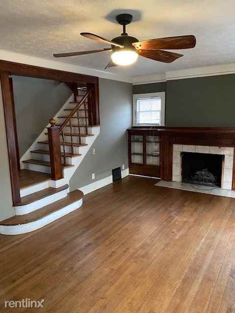 1033 N 32nd St - Photo 3 of 11