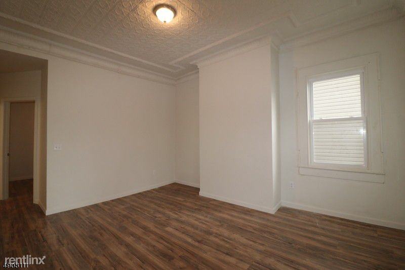 109 Summer Avenue - Photo 2 of 6