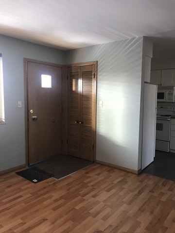 1425 Touhy #202 - Photo 2 of 10