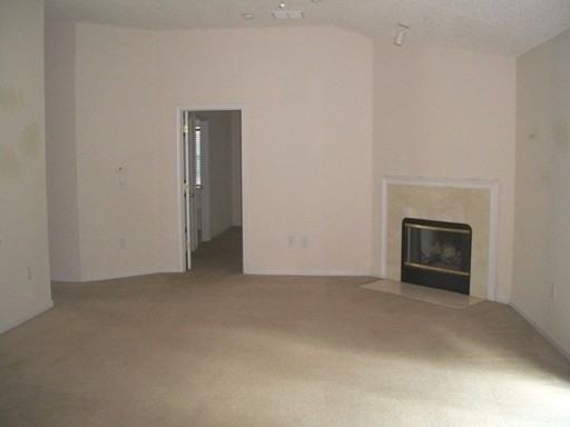 2724 Secret Harbor Dr - Photo 2 of 5