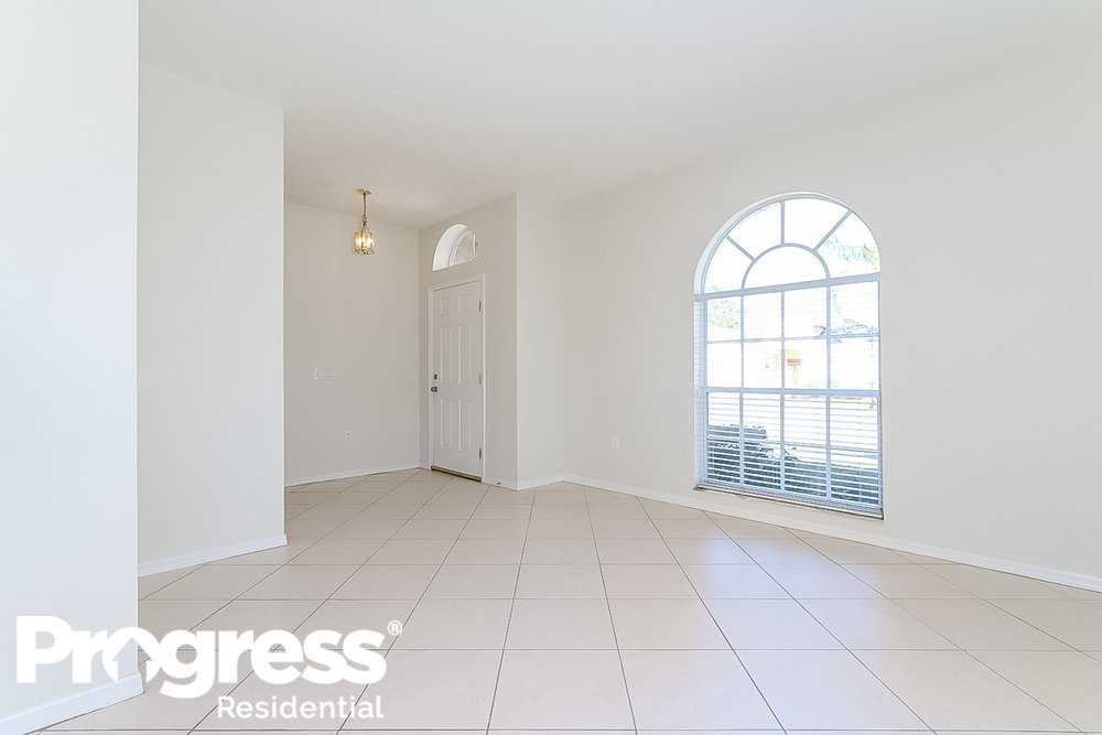 1911 Terralyn Ln - Photo 3 of 16