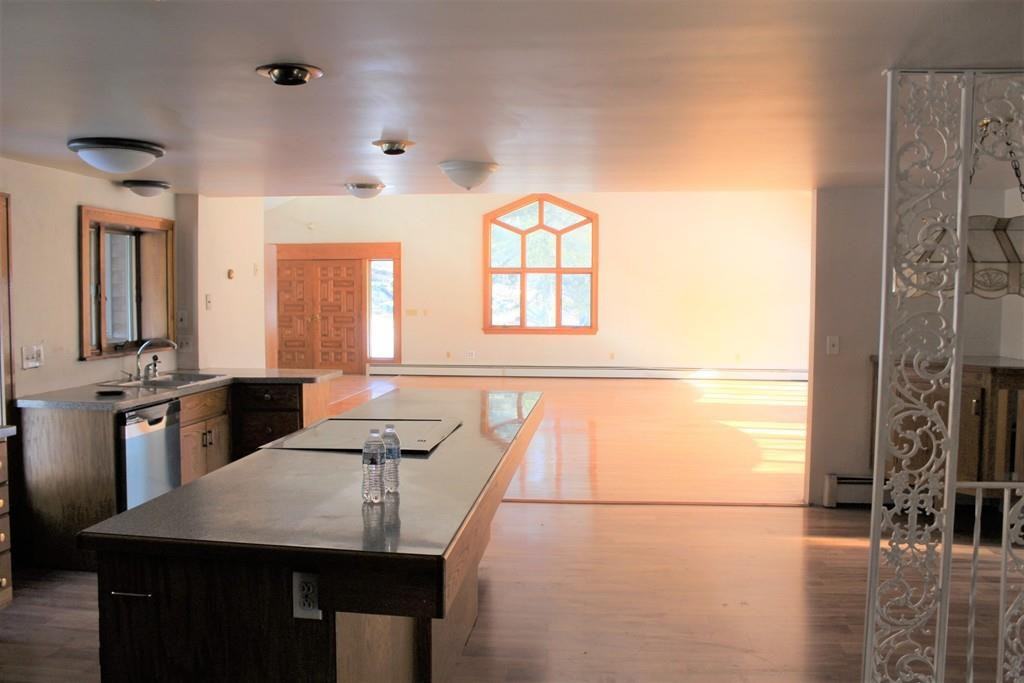 103 Uxbridge Rd - Photo 3 of 23