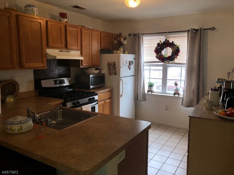 39 -41 Railroad Ave ## 41 - Photo 2 of 8