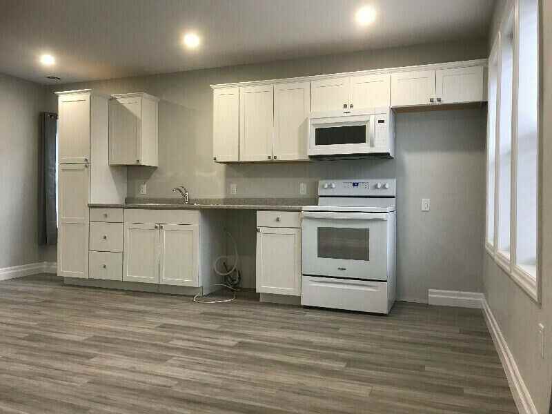 98 Lorne Crescent #5 - Photo 3 of 8