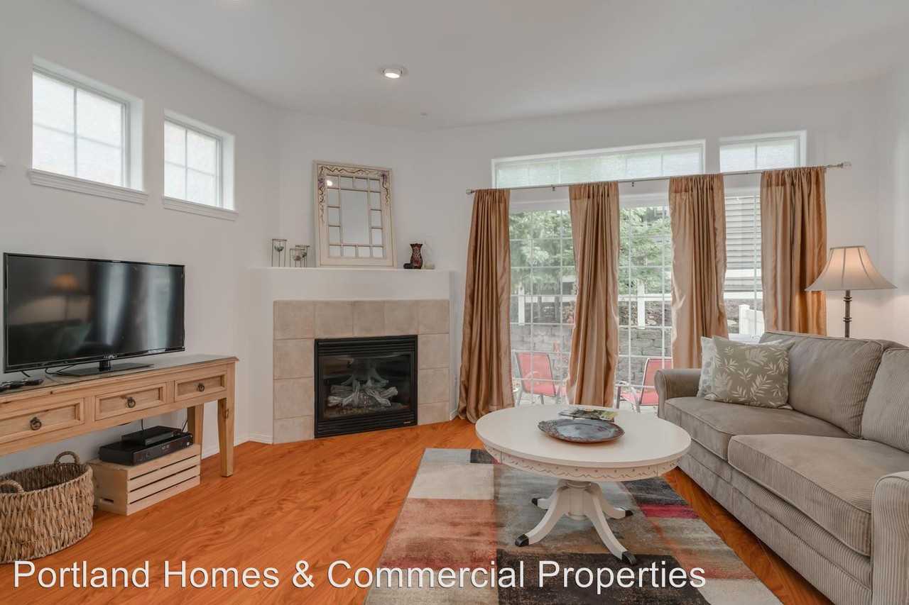 15482 Brianne Ct - Photo 2 of 12