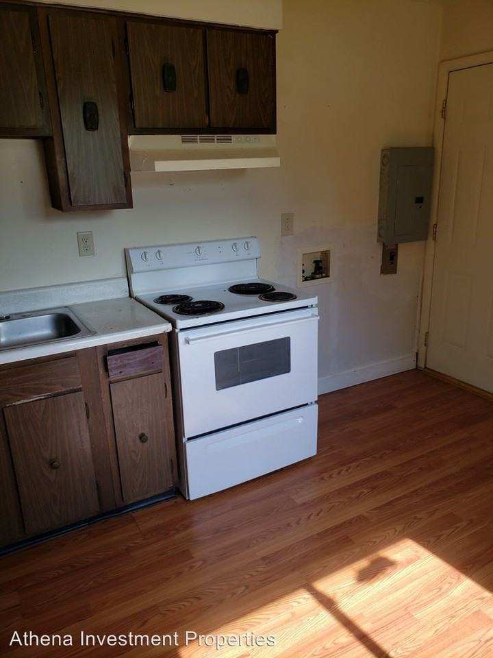 4942 Queens Ave - Photo 2 of 5