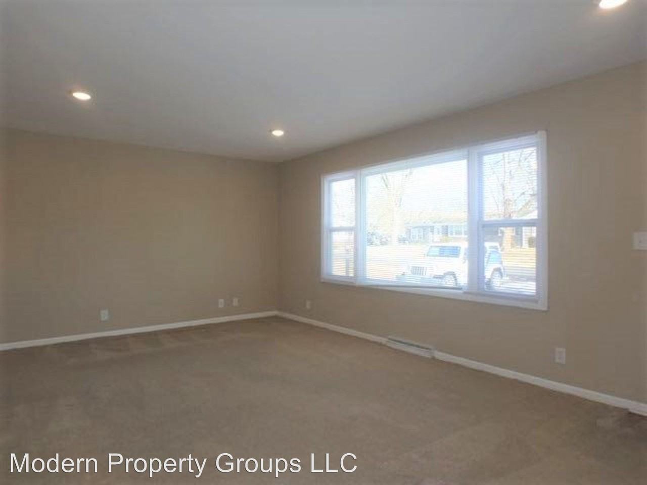 207 Elliott Dr. - Photo 3 of 28