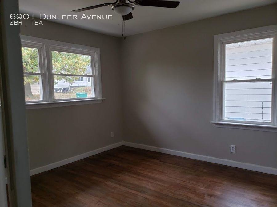 6901 Dunleer Avenue - Photo 3 of 8