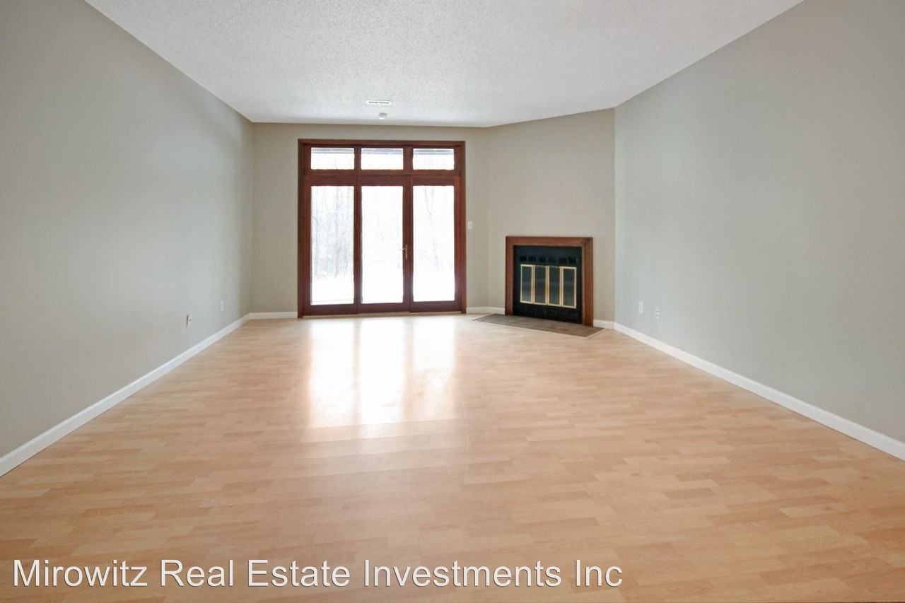 13831 Amiot Drive A - Photo 3 of 18