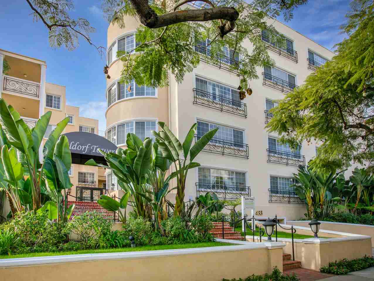 433 North Palm Drive ##201 - Photo 2 of 23