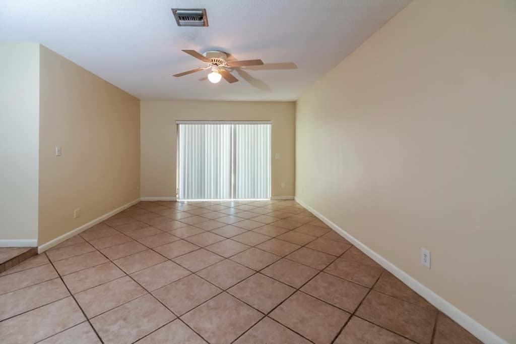 6830 Sw 7th Ct - Photo 2 of 20