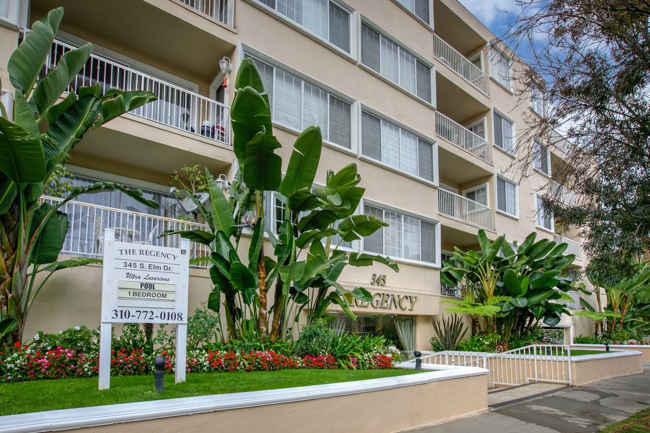 The Regency - Photo 2 of 17