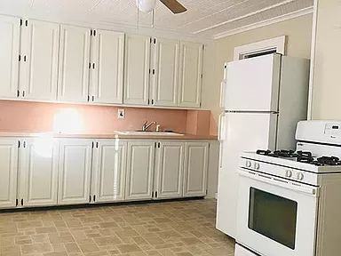 100 Caton Ln - Photo 2 of 12