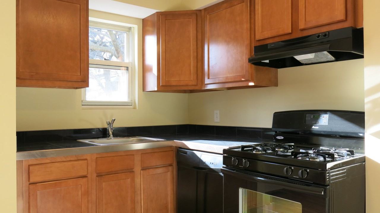 6720 Greenwood Street - Photo 3 of 9